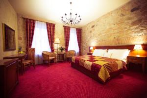 4 star Готель Hotel Rous Плзень Чехія