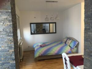 MS - Downtown with Free Parking Space