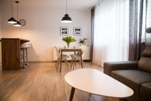 Apartament F&J