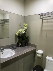 Manila Bay Breeze Residences near MOA and NAIA