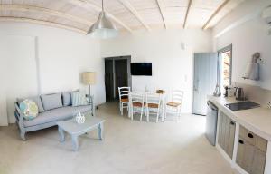 Cape Suites Kythnos Greece