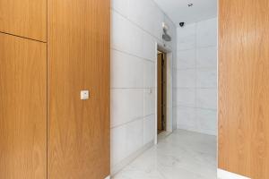 Flea Market Alfama House (PatioPoolACGarage)