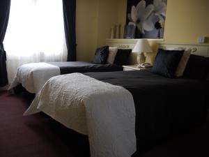 Twin Room room in The Bell Hotel