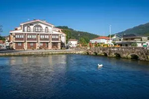 La Fuentona de Ruente - Selores