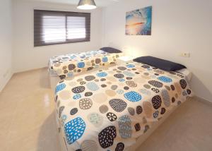 La Perla: Sea View and Pool (family apartment)