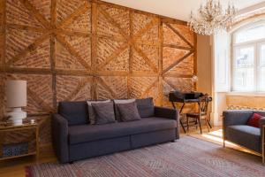 Alfama Baixa Spacious And Bright Apartment Blends the Historic and the Contemporary 2 Bedrs & 2 Bathrs AC 18th Century Building
