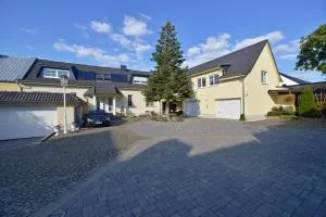 Ferienwohnungen Schön - Ludwigsfelde