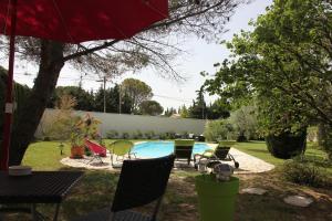 B&B / Chambres d'hotes ENTRE AVIGNON et PONT DU GARD : photos des chambres