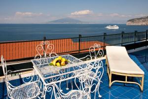 Suite with Sea View room in Hotel Continental