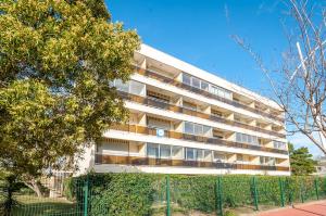 Appartements Appartement calme avec parking - 206 - : photos des chambres