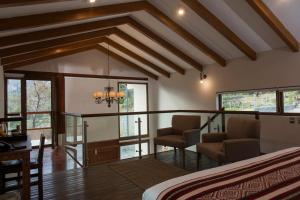 Del Pilar Ollantaytambo