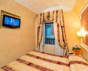 Double Room room in Hotel Erdarelli