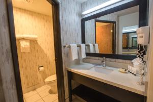 Bridgeway Inn & Suites - Portland Airport