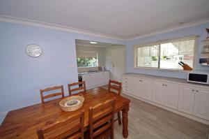 Billys on Main 44 Main Street