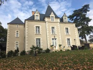 B&B / Chambres d'hotes Le Petit Chateau des Cedres : photos des chambres