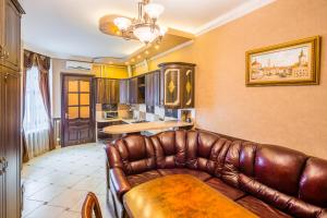 Beautiful apartment D.Galytskogo