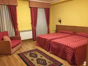 Hotel Benlloch - Pinilla de los Barruecos