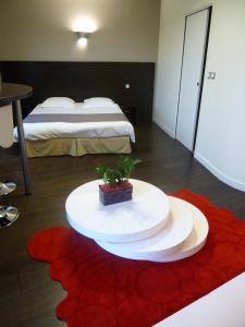 Hotels Logis Hotel Terre de Loire : photos des chambres