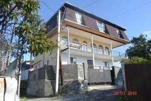 Гостевой дом Akropol - Kutyshkha