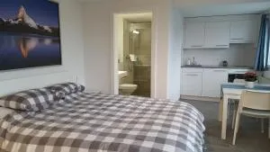 Lake View Private Studio - Schönenberg