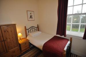 Single Room room in The Roundabout Hotel