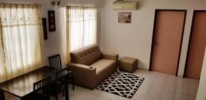 Basic & Cozy Home - Bayan Lepas