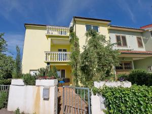 Apartments Milica 56