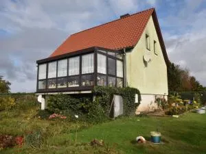 Cosy Apartment in Kröpelin with Garden - Hanshagen