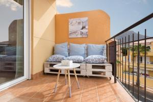 Adeje with pool, sea view and free WIFI