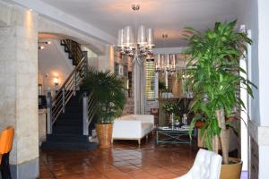 Shelley Hotel