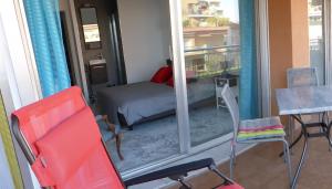 Appartements LE JAD, ROQUEBRUNE : photos des chambres