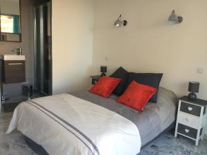 Appartements LE JAD, ROQUEBRUNE : photos des chambres