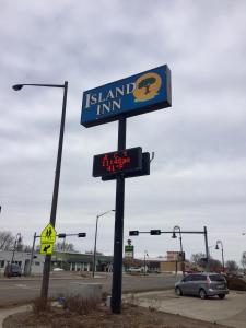 Island Inn