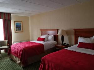 Double Room with Two Double Beds - Non-Smoking room in Mystic River Hotel & Suites