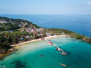 Easy Tiger - MPai Bay Beach, Koh Rong Sanloem
