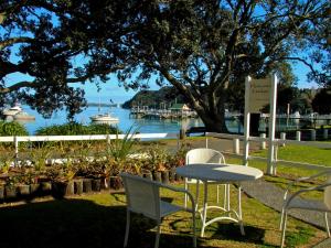 Hananui Lodge and Apartments