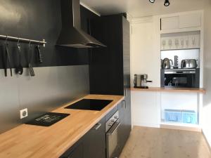 T4 refait à neuf Rennes, 3 ch. parking, 2 balcons.