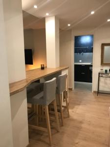 Appartements T4 refait a neuf Rennes, 3 ch. parking, 2 balcons. : photos des chambres