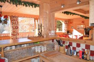 Chalets Chalet Altitude 1057 : photos des chambres