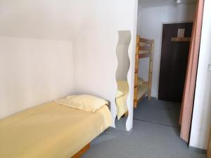 Hotels Hotel Espace Montclar : Chambre Familiale - Vue sur Montagne