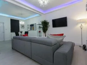 Ivy House - Knowsthorpe