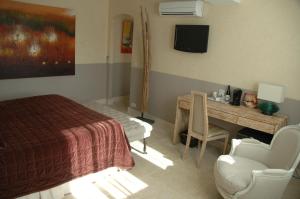 Hotels Mas des Carassins : photos des chambres