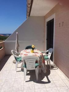 Two-Bedroom Apartment with Terrace and Sea View room in Apartment Povljana 6298b