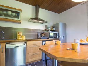 Maisons de vacances Holiday Home Mayne Pauvre by Interhome : photos des chambres