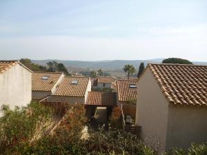 Maisons de vacances Holiday Home Domaine des Vignes-4 by Interhome : photos des chambres