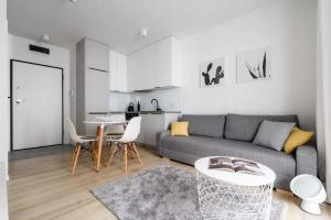 Kasprzaka 31A cozy studio by Homeprime