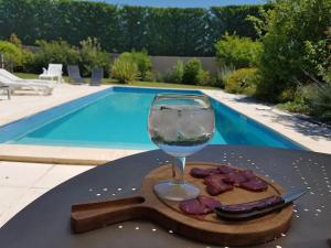 Villas Modern Villa in Saint-Pierre-de-Vassols with Private Pool : photos des chambres