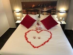 Hotels Hotel Saphir Lyon : photos des chambres