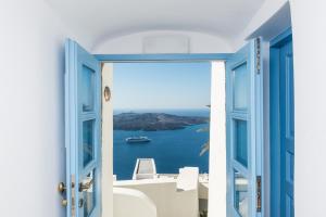 Pantelia Suites Santorini Greece