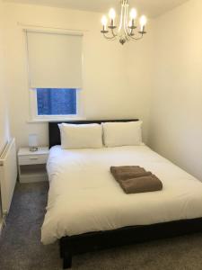 No 6 AT IVANHOE - 1 BED NEAR SEFTON PARK AND LARK LANE